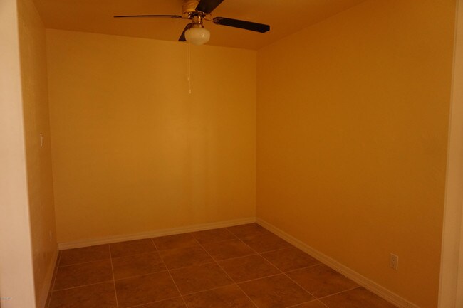 Foto del edificio - 2049 W 1st St