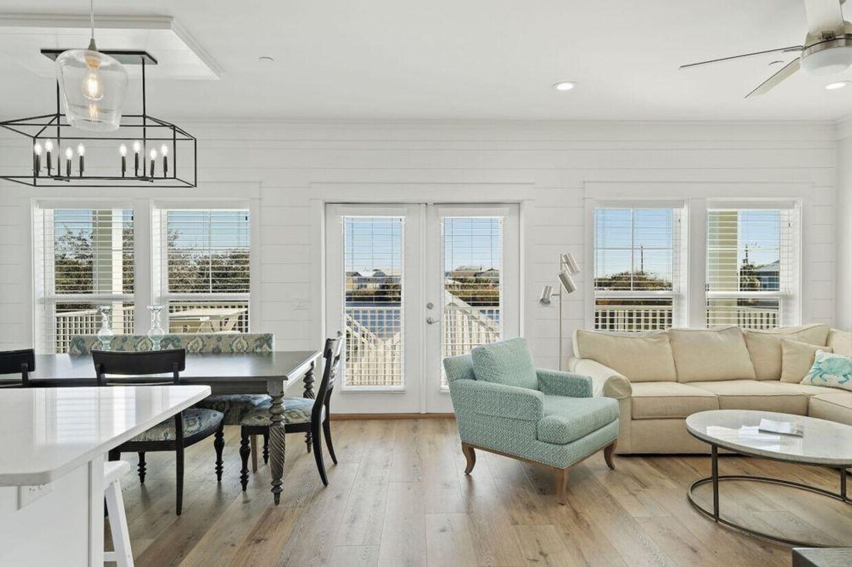 Foto principal - 116 Riviera Dr