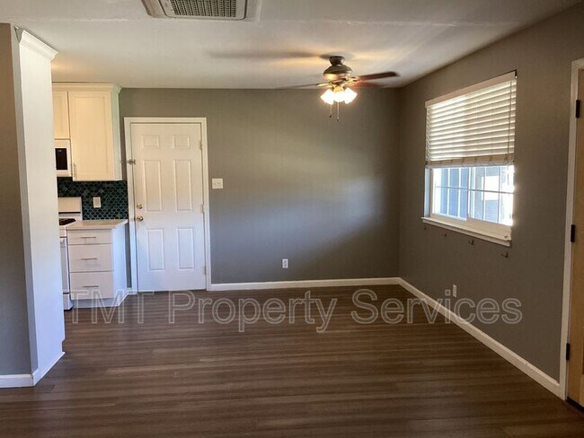 Foto del edificio - 1336 School St