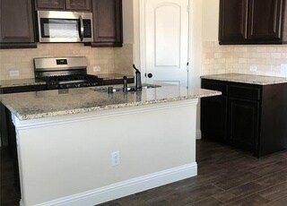 Foto del edificio - 609 Beechwood Dr