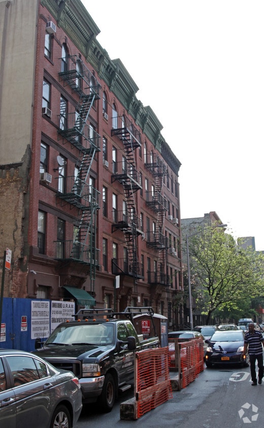 Building Photo - 163-165 W 133rd St