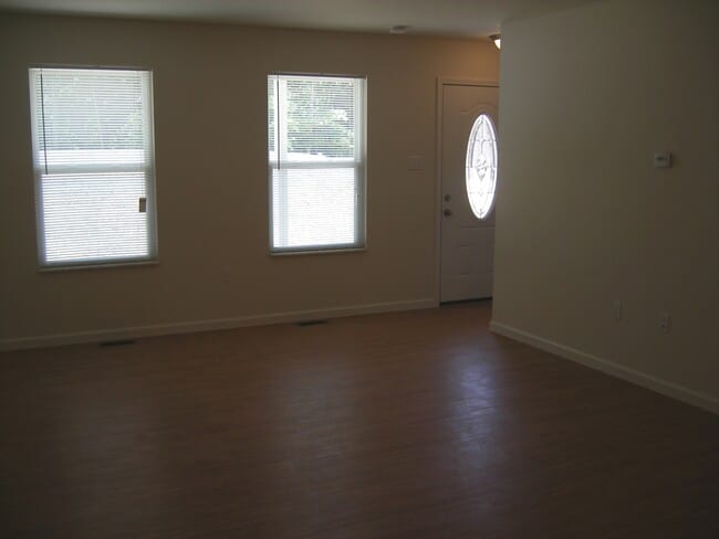 Building Photo - Home With Amazing Views on Private 5 Acre Lot - 7 mins from Washington