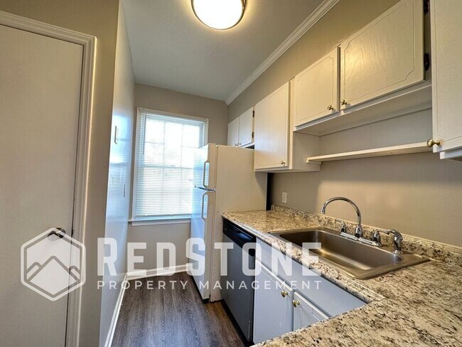 Foto del edificio - 2405 Vanstory St