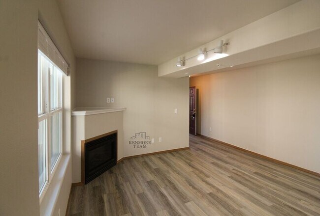 Foto del edificio - 6405 Chapel Hill Blvd