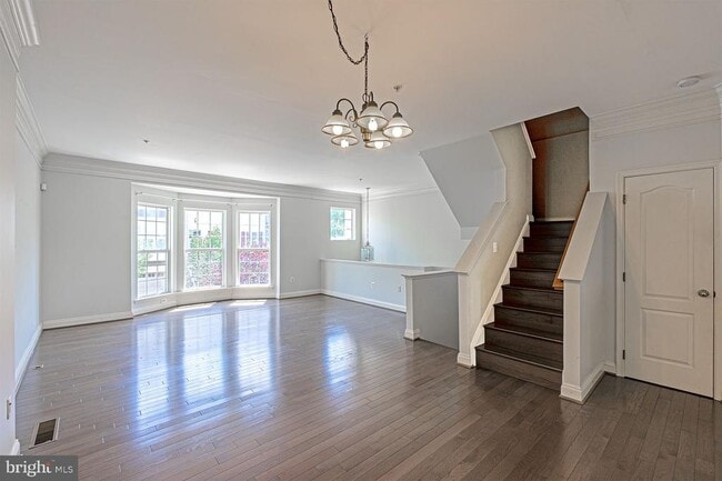 Building Photo - 107 Colville Dr