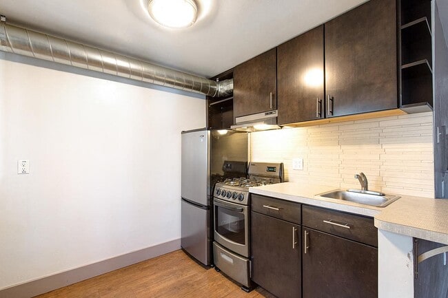 Building Photo - Altair Apartments