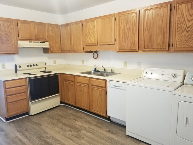 Foto del edificio - 2 BR duplex near Four Seasons, Twin Lakes