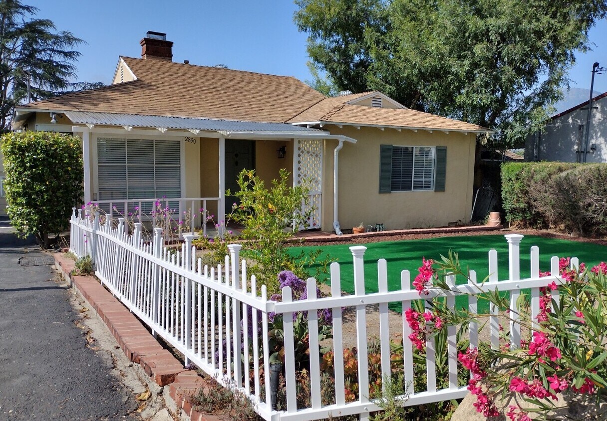 Primary Photo - 2850 Sanborn Ave