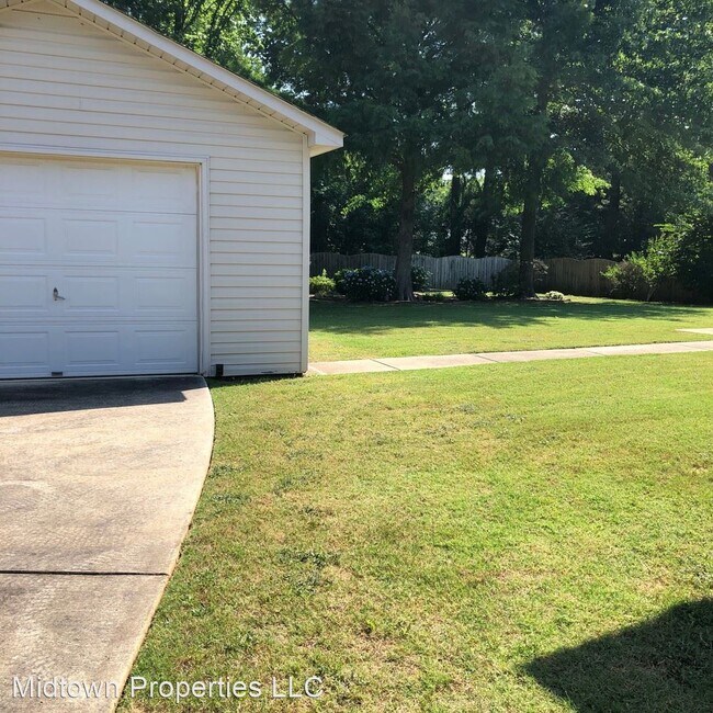Building Photo - 4 br, 2 bath House - 151 Preswick Pl NW