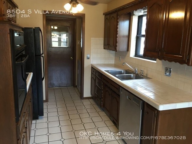 Building Photo - Move in ready near OCCC in SW OKC