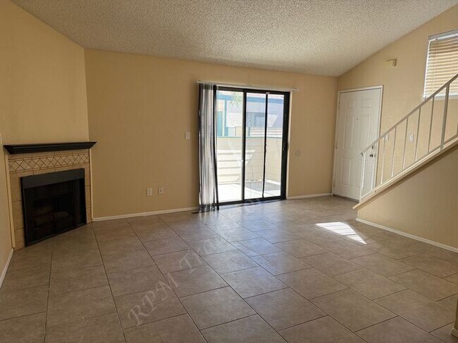 Foto del edificio - *** Please call us @ 661-266-1400 for information on availability, showings and applications proc...