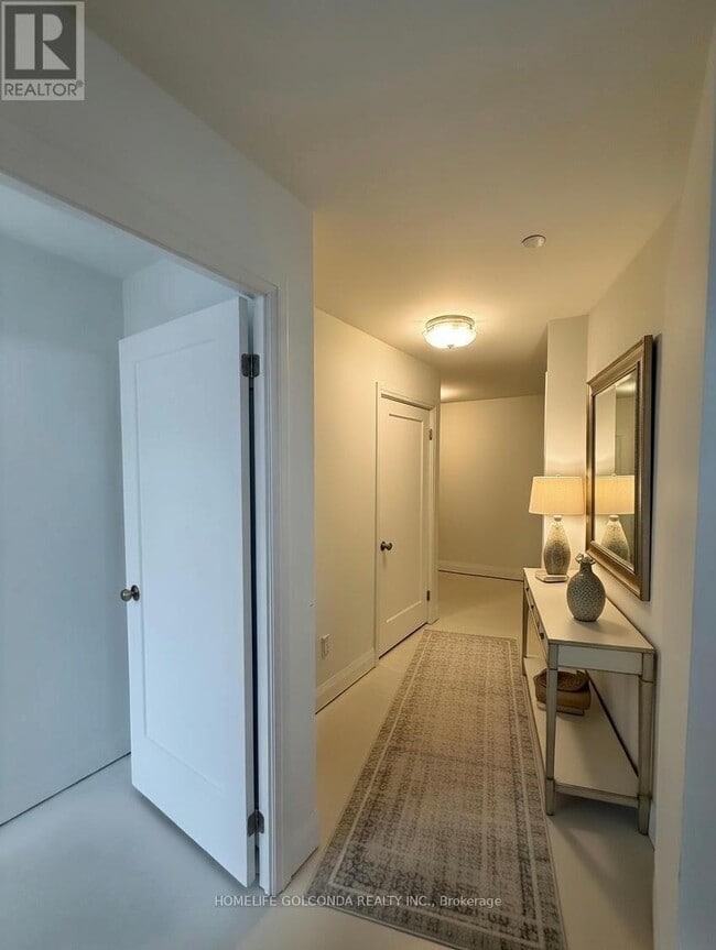 Building Photo - 20 Soudan Ave