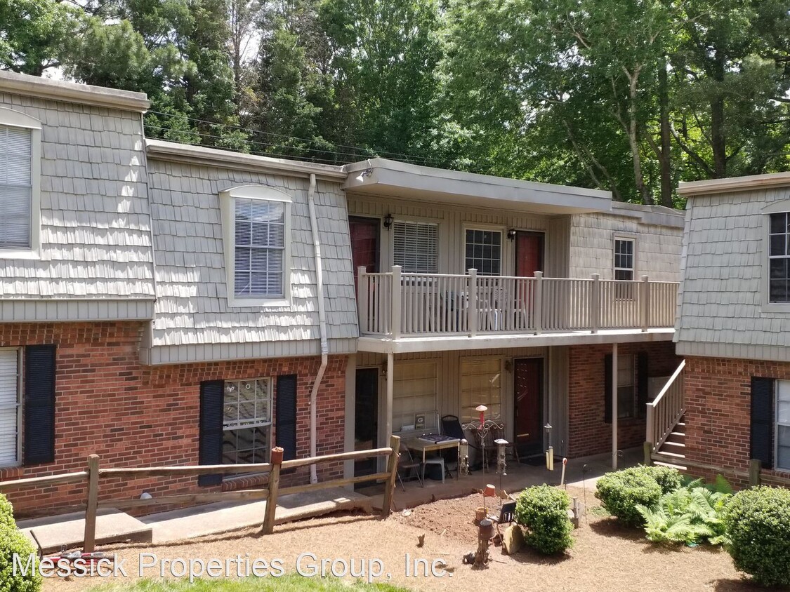 Primary Photo - 1 br, 1 bath House - 3828-J Country Club R...