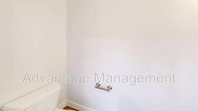 Building Photo - 1126 S 200 E