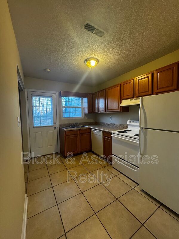 Foto del edificio - 1542 Thornsdale Dr