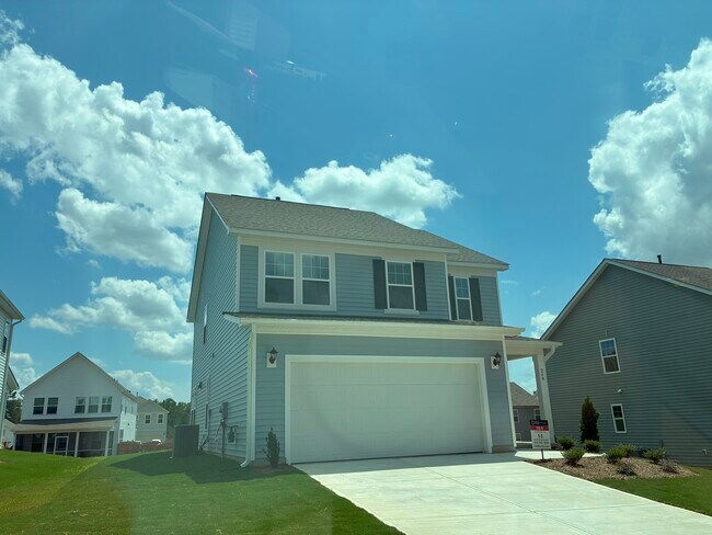 Elevación - 240 Steel Springs Ln