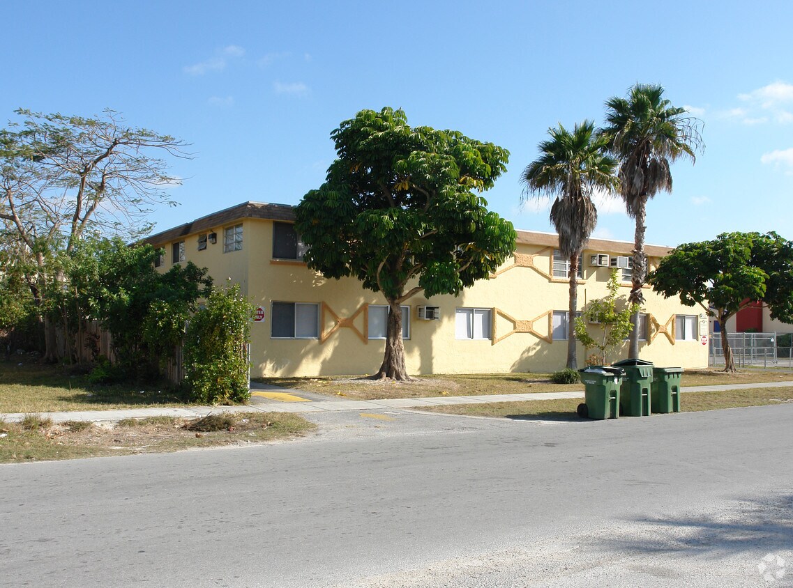 Foto del edificio - 155 NW 10th St