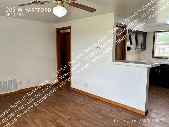 Foto del edificio - 208 W Hartford Ave
