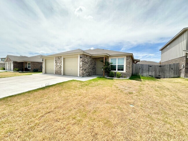 Foto del edificio - 1837 Clovis Dr