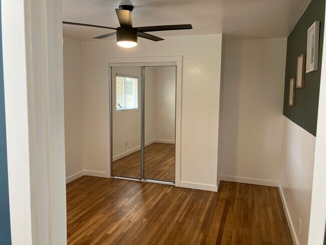Foto del edificio - 5233 Old Mill Rd