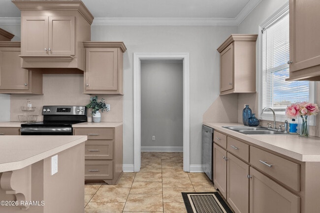 Building Photo - 1007 Lillian Michel Dr