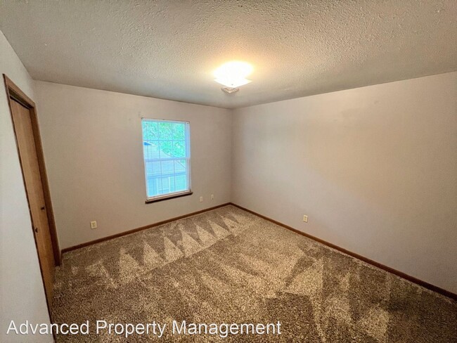 4 br, 2 bath House - 915 Colorado St. - 4