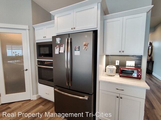 Building Photo - 3 br, 2 bath House - 3123 Carefree Loop
