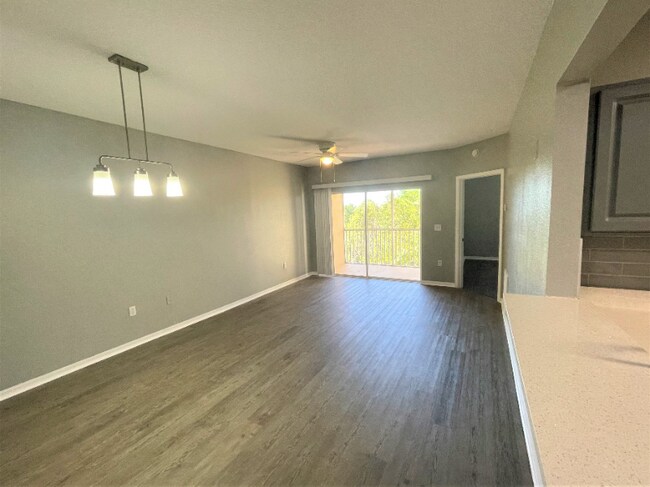Building Photo - 9531 Newdale Way