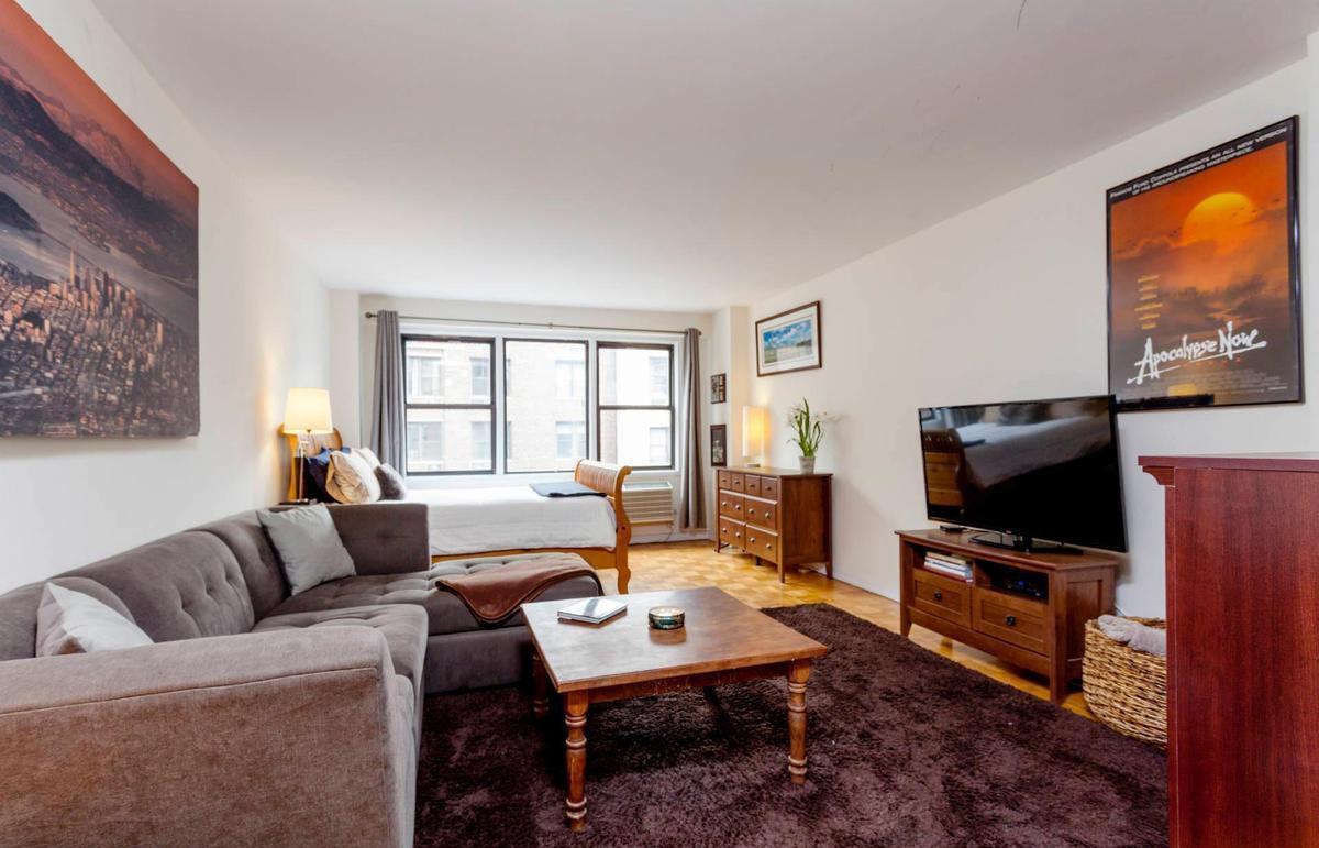 Foto principal - 200 E 15th St