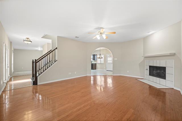 Building Photo - 5400 Vineyard Ln