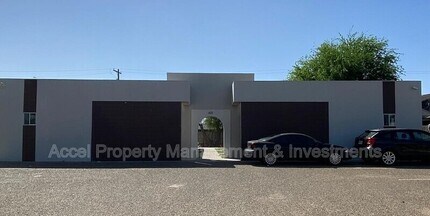 Building Photo - 601 Gastel Cir