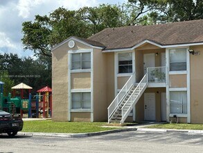 Building Photo - 8111 SW 21st Ct