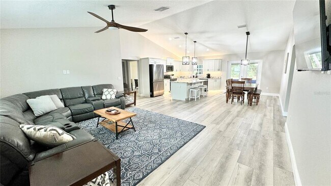 Foto del edificio - 6889 SW 179th Ct Rd