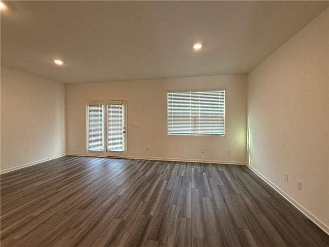 Building Photo - 3517 Condor Ct