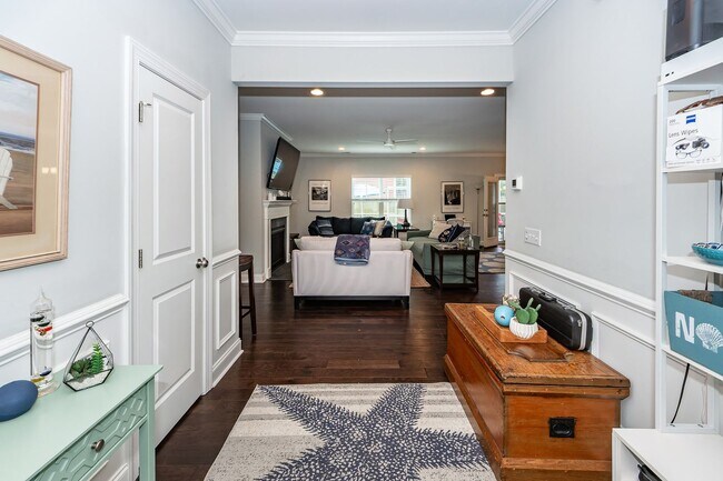 Foto del edificio - 3 Bedroom 2.5 Bath Single Family Home in F...