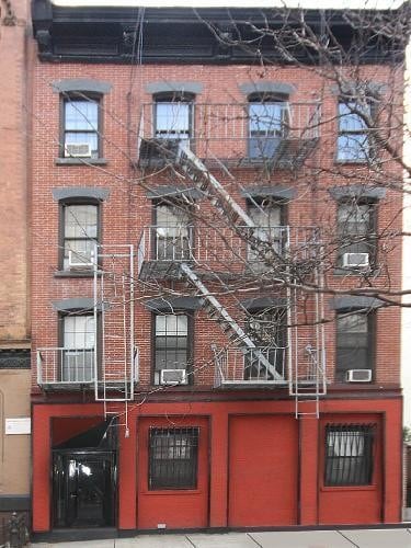 Foto del edificio - 78 E 3rd St