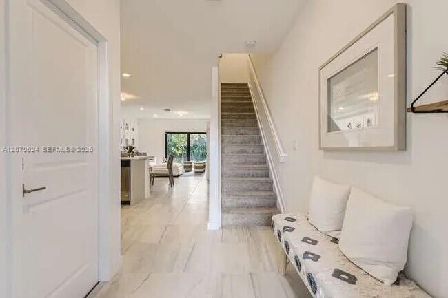 Foto del edificio - 142 SE 5th Ct