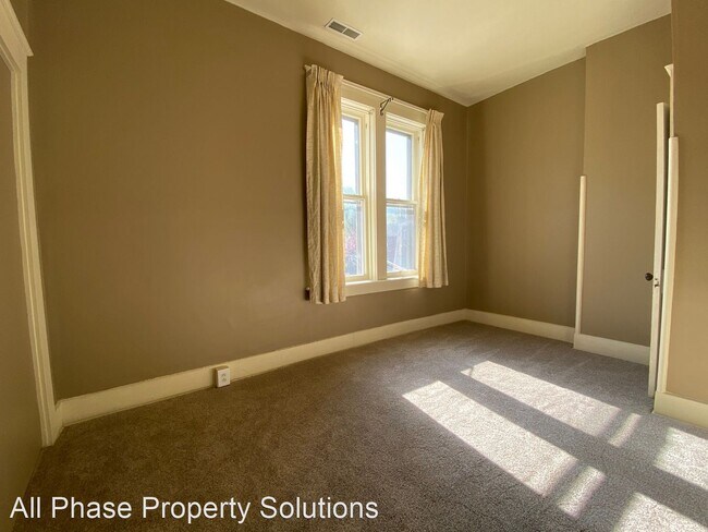 Foto del edificio - 308-310 S 12th St