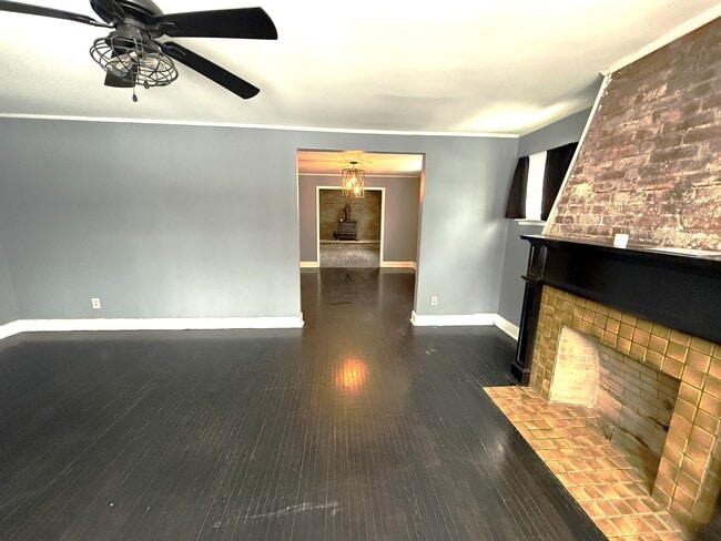 Foto del edificio - 610 Salisbury Rd