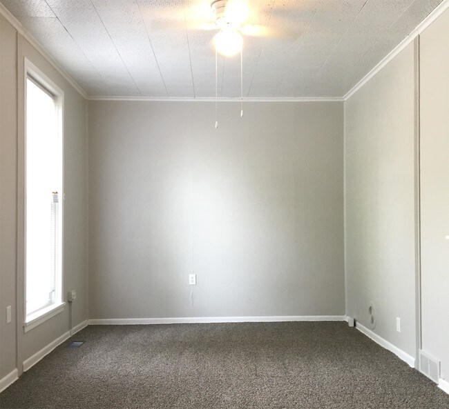 Foto del edificio - 228 E Columbus Ave