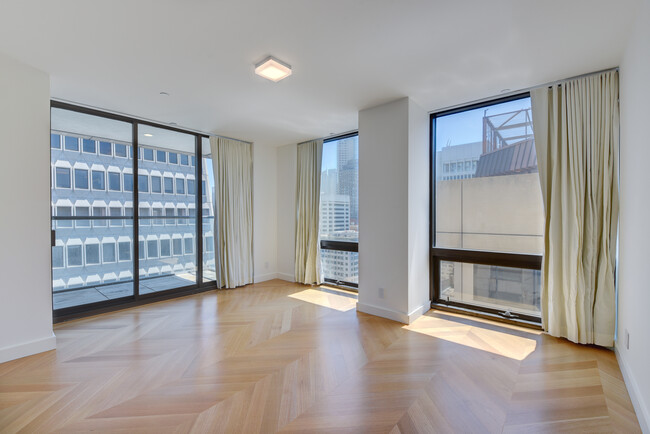 Foto del edificio - 611 Washington St