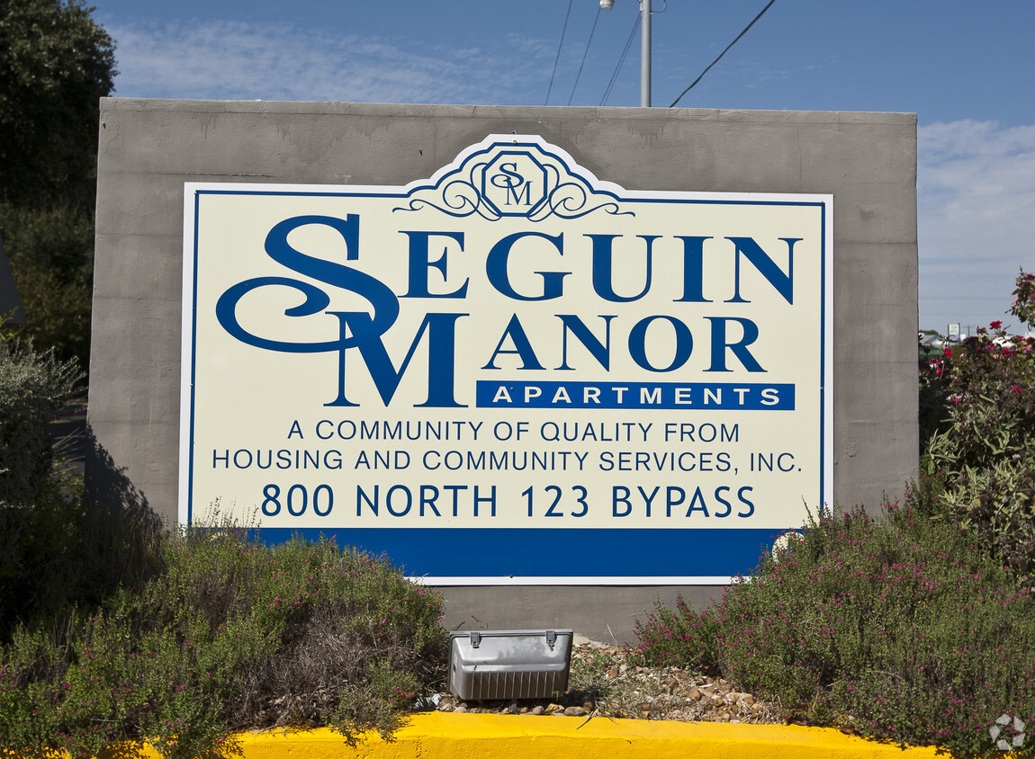 Foto del edificio - Seguin Manor Apartments