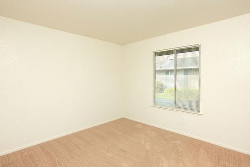 Building Photo - 485 E Bullard Ave