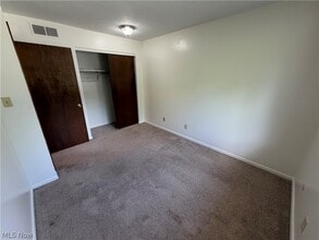 Building Photo - 672 Loomis Ave