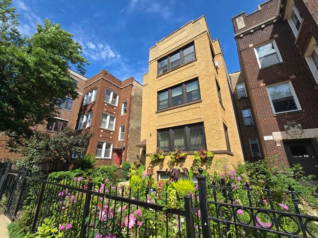 Foto del edificio - 4741 N Washtenaw Ave