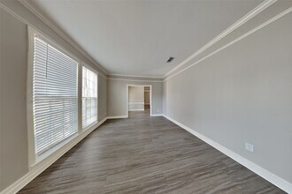 Building Photo - 2822 Deer Hollow Dr