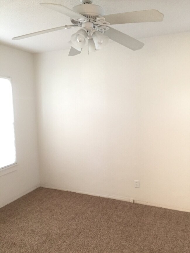 Foto del edificio - Cozy 2-bedroom, 1-bath home