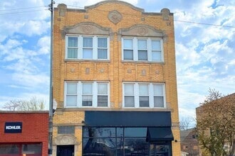 Building Photo - 4343 W Diversey Ave