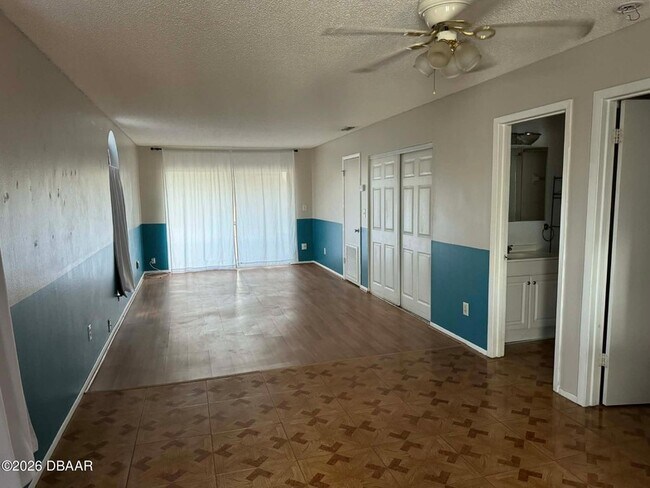 Foto del edificio - 313 Dirksen Dr