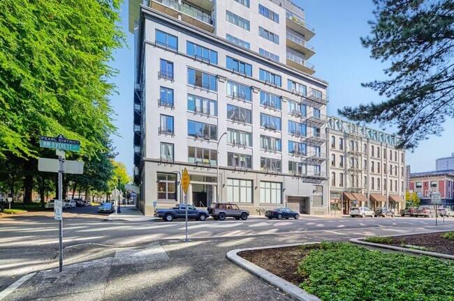 Foto del edificio - 300 NW 8th Ave